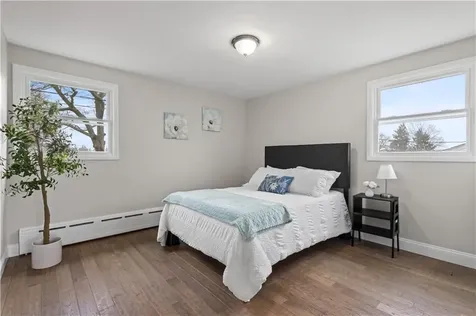 81 Kenyon Road Tiverton RI 02878