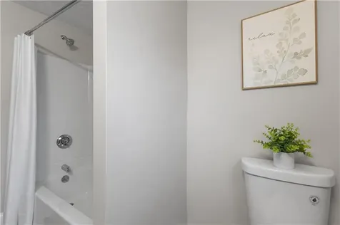 81 Kenyon Road Tiverton RI 02878