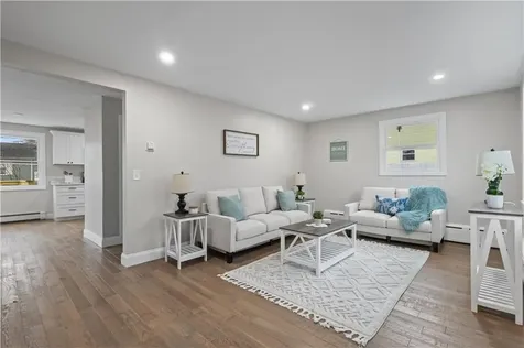 81 Kenyon Road Tiverton RI 02878