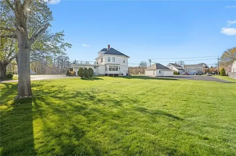 982 Warwick Avenue Warwick RI 02888