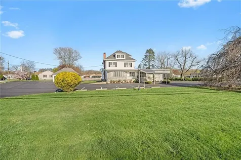 982 Warwick Avenue Warwick RI 02888