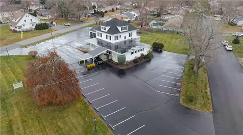 982 Warwick Avenue Warwick RI 02888