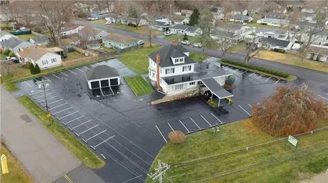 982 Warwick Avenue Warwick RI 02888