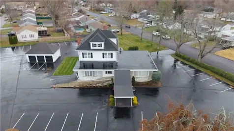 982 Warwick Avenue Warwick RI 02888