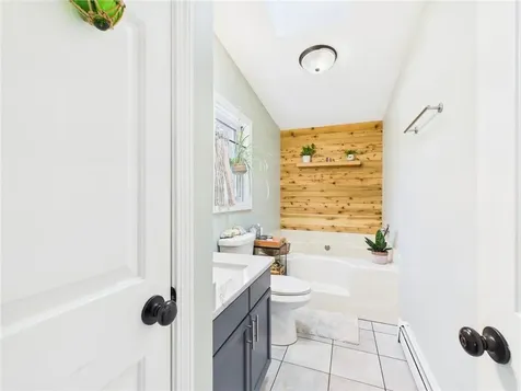 50 Steven Street Tiverton RI 02878