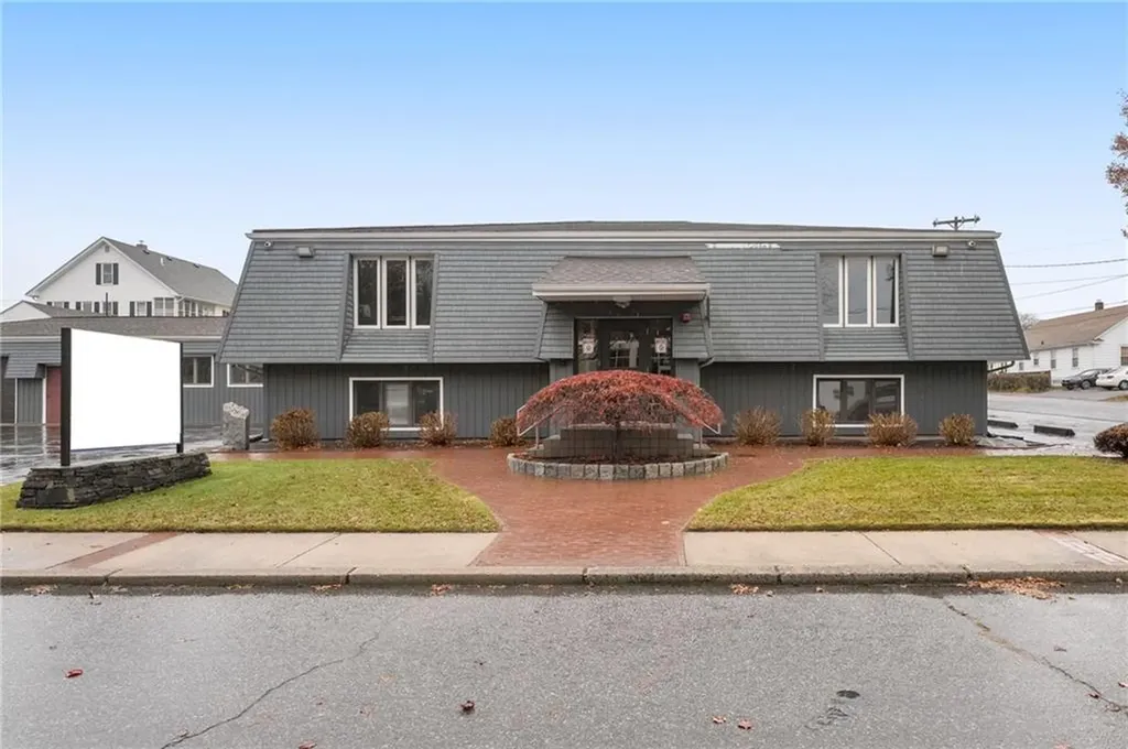 150 Burnside Street Cranston RI 02910