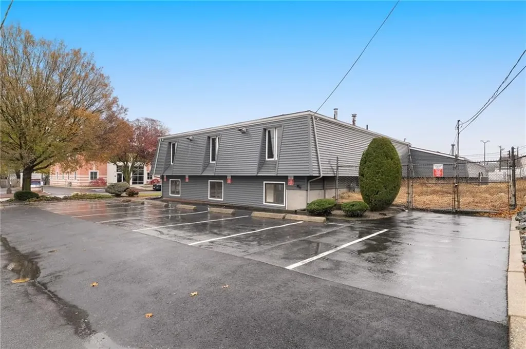 150 Burnside Street Cranston RI 02910