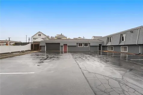 150 Burnside Street Cranston RI 02910