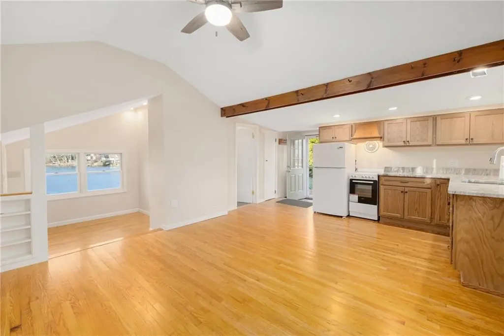8 Pine Lane Coventry RI 02816