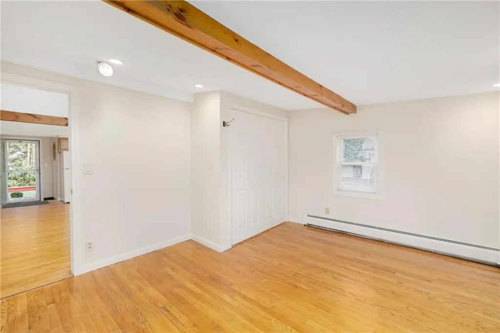 8 Pine Lane Coventry RI 02816