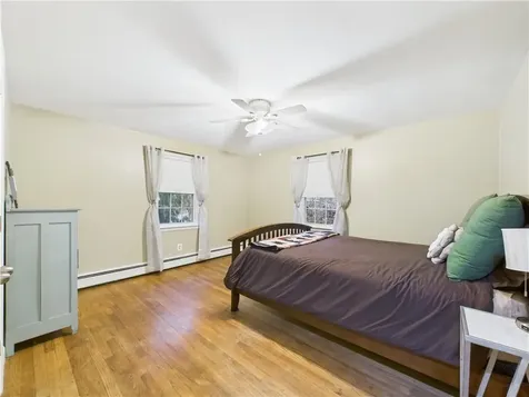 77 Fairfield Drive North Kingstown RI 02852