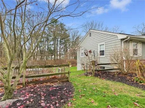 77 Fairfield Drive North Kingstown RI 02852