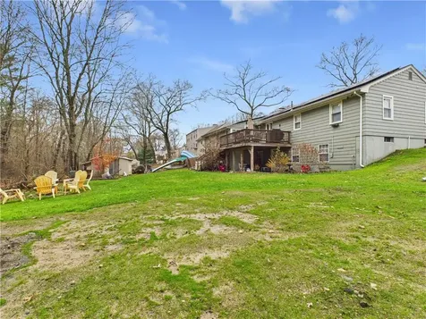 77 Fairfield Drive North Kingstown RI 02852