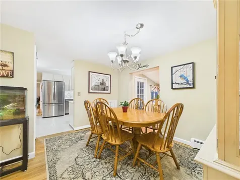 77 Fairfield Drive North Kingstown RI 02852