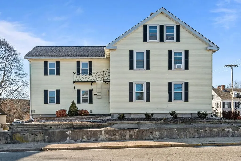 356 South Main Street Woonsocket RI 02895