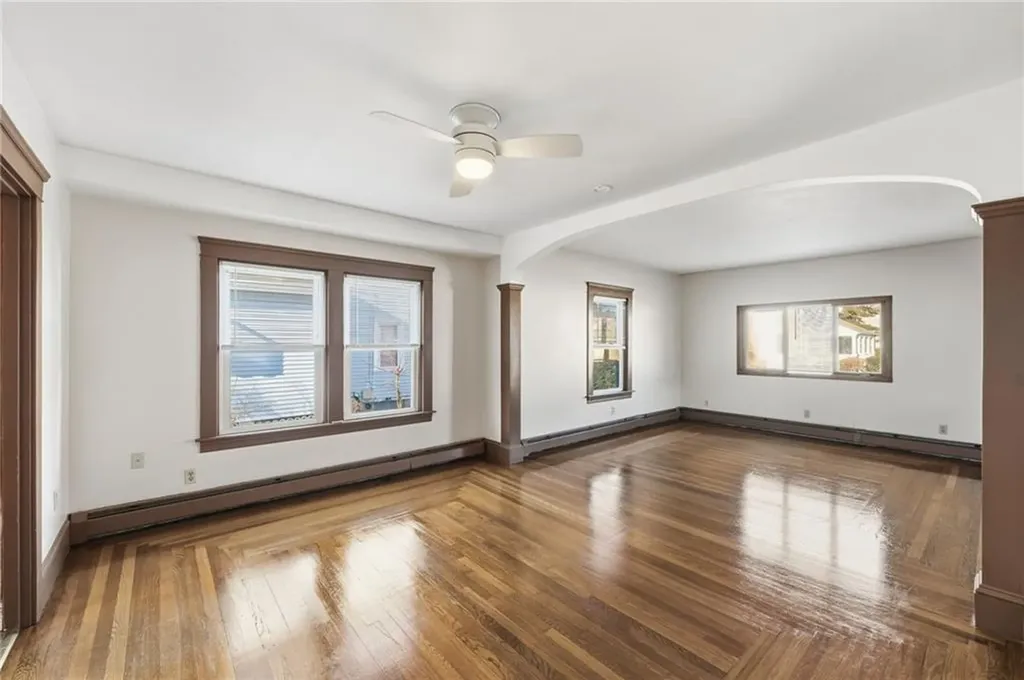 196 Harrison Avenue Warwick RI 02888