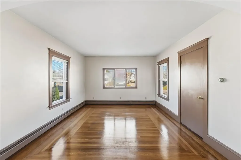 196 Harrison Avenue Warwick RI 02888