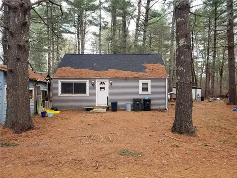 30 Hollywood Avenue Coventry RI 02816