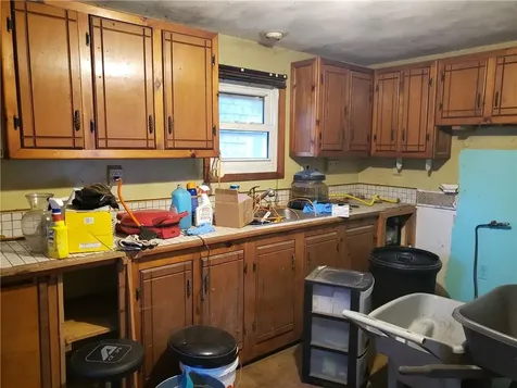 30 Hollywood Avenue Coventry RI 02816