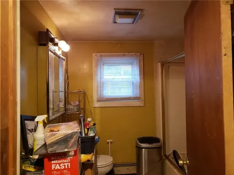 30 Hollywood Avenue Coventry RI 02816