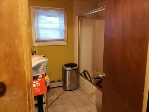 30 Hollywood Avenue Coventry RI 02816