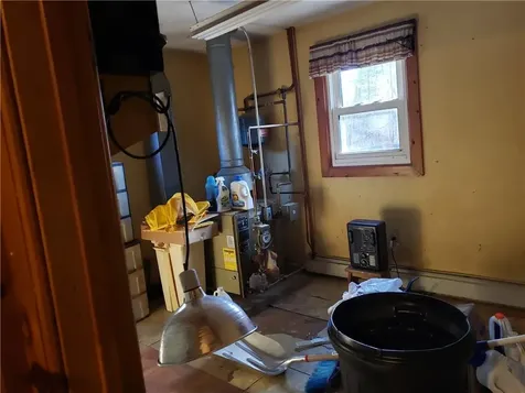 30 Hollywood Avenue Coventry RI 02816