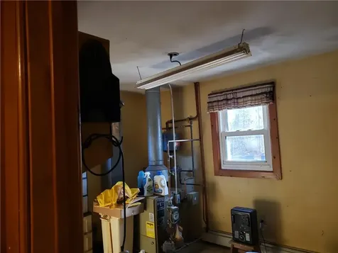 30 Hollywood Avenue Coventry RI 02816