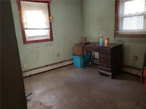 30 Hollywood Avenue Coventry RI 02816