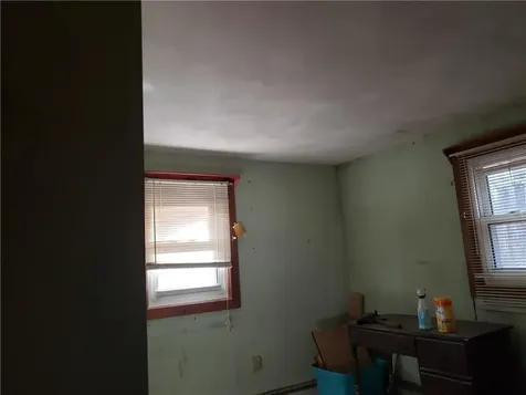 30 Hollywood Avenue Coventry RI 02816