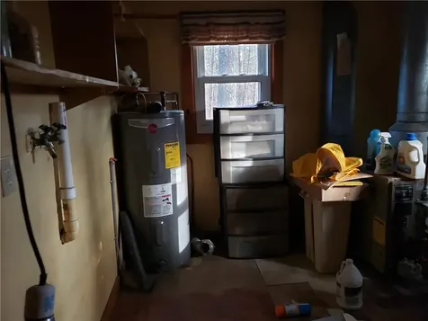 30 Hollywood Avenue Coventry RI 02816