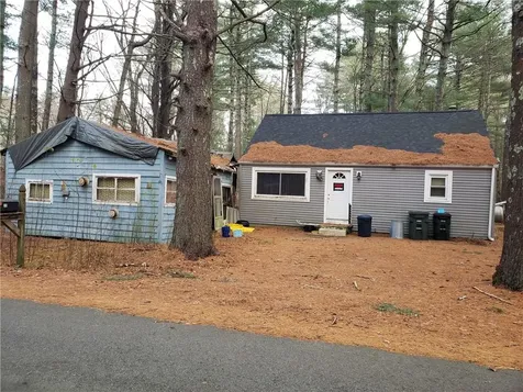 30 Hollywood Avenue Coventry RI 02816