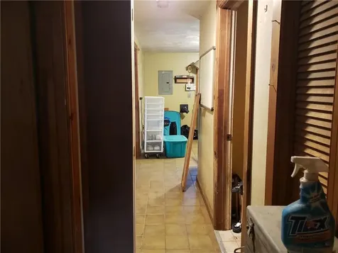 30 Hollywood Avenue Coventry RI 02816