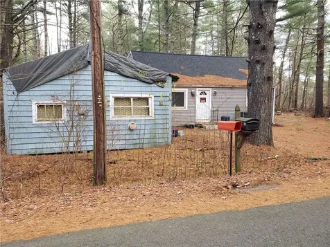 30 Hollywood Avenue Coventry RI 02816