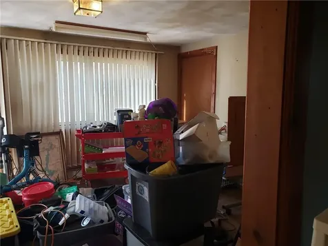 30 Hollywood Avenue Coventry RI 02816