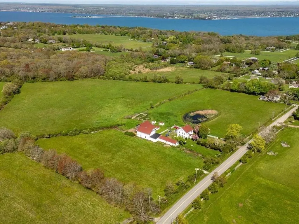 362 Bramans Lane Portsmouth RI 02871