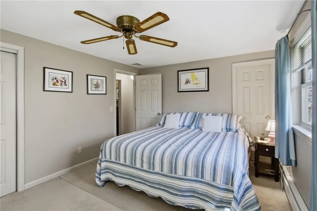 11 Wendy Lane South Kingstown RI 02879