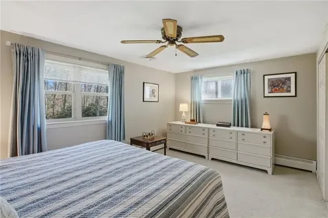 11 Wendy Lane South Kingstown RI 02879