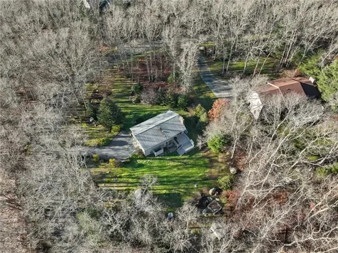 11 Wendy Lane South Kingstown RI 02879