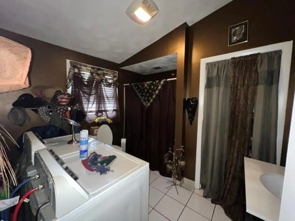 52 Sumner Avenue Cranston RI 02920