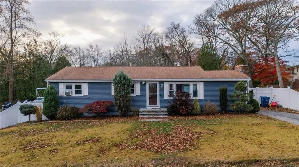 401 Lake Shore Drive Warwick RI 02889