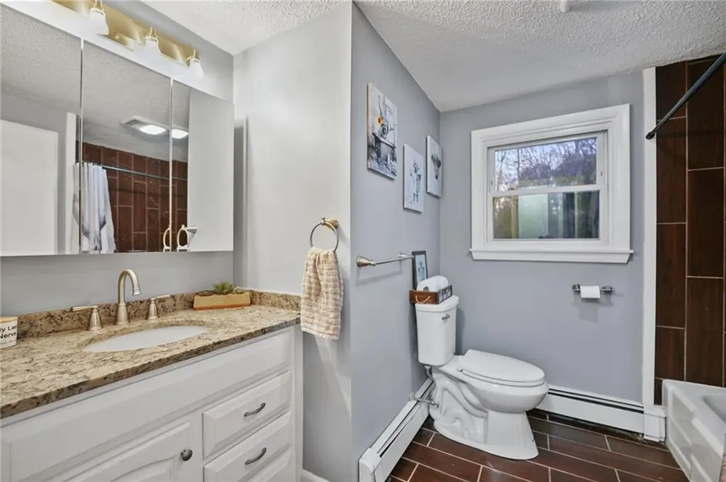 401 Lake Shore Drive Warwick RI 02889