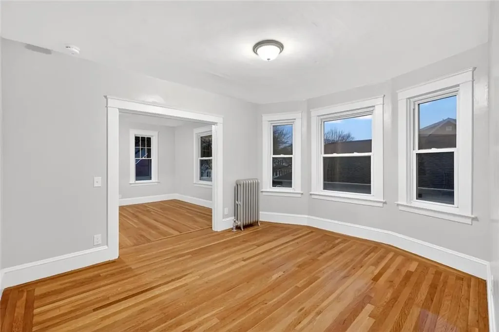 41 43 Rounds Avenue Providence RI 02907
