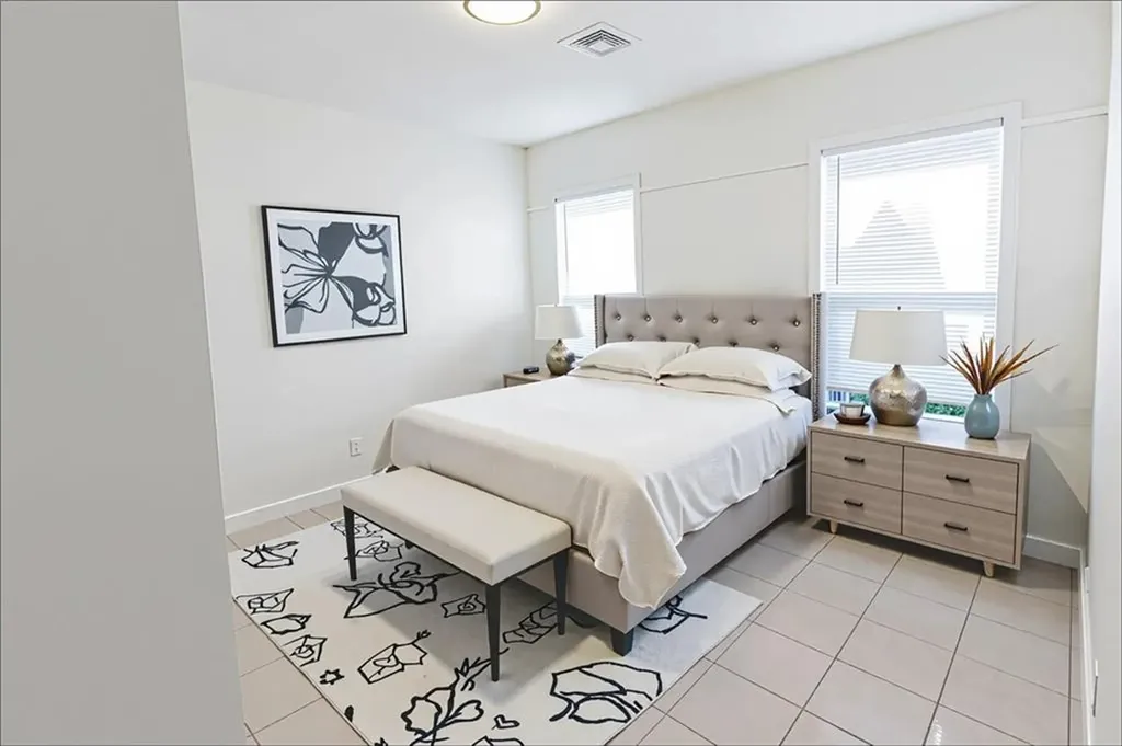 32 Sykes Street Warwick RI 02886