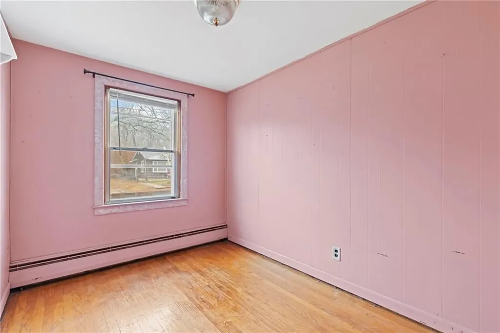 21 Helen Avenue Coventry RI 02816