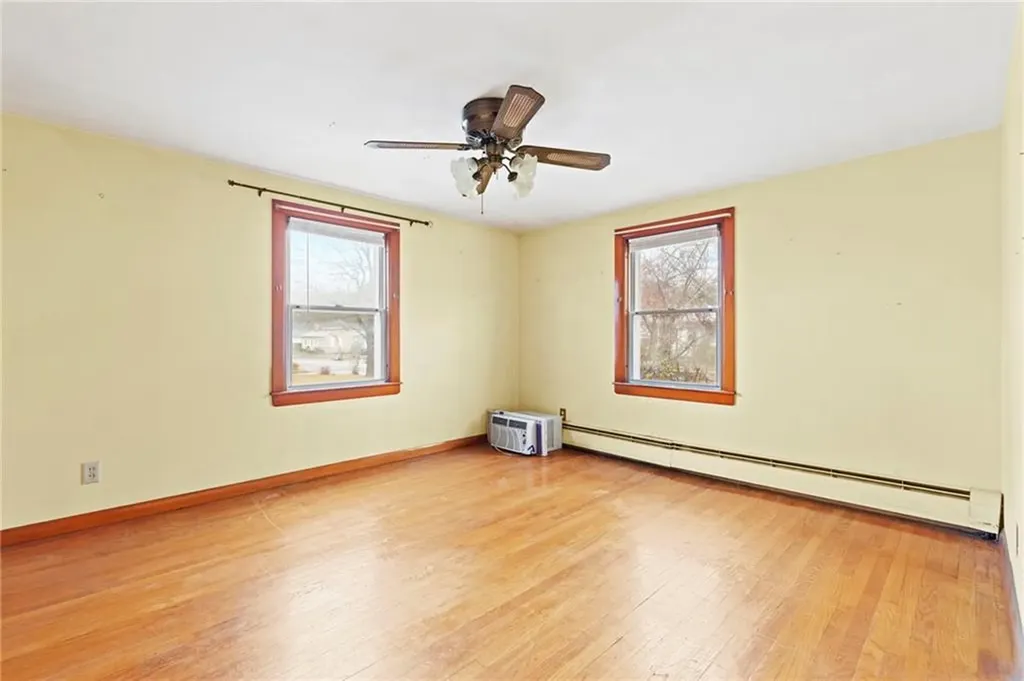 21 Helen Avenue Coventry RI 02816