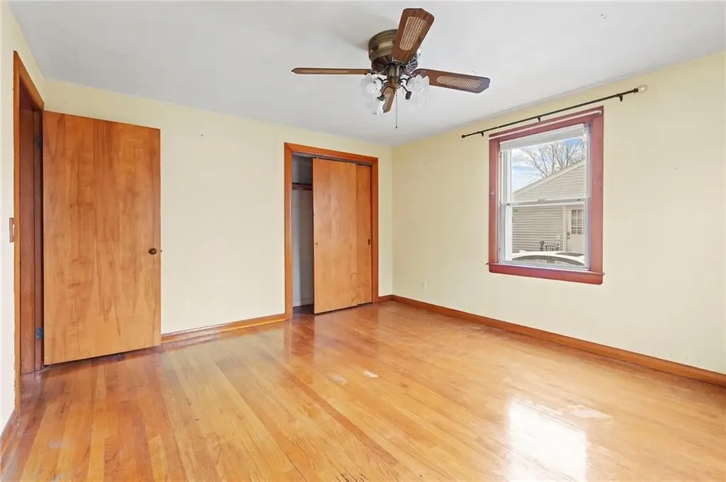 21 Helen Avenue Coventry RI 02816