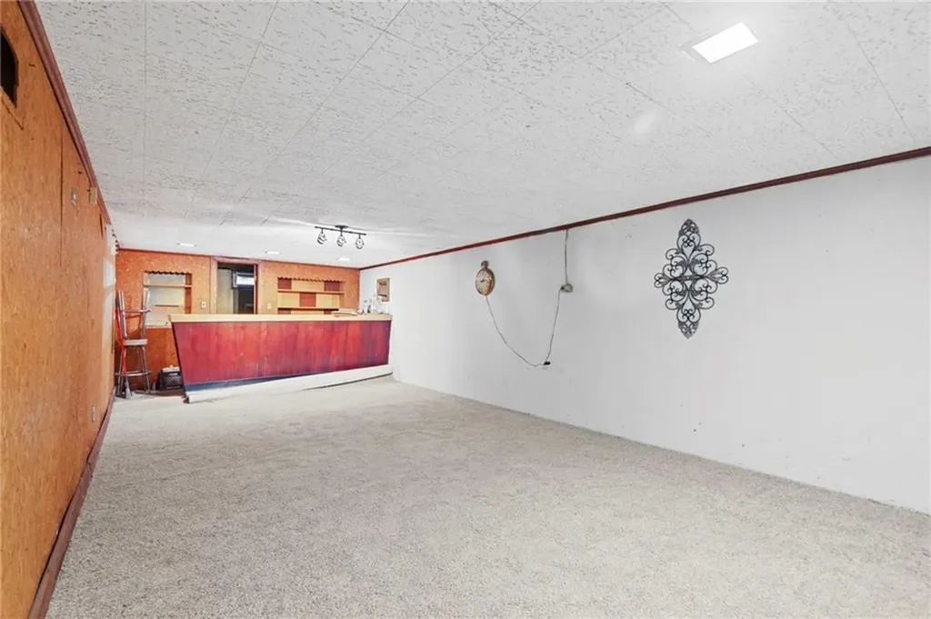21 Helen Avenue Coventry RI 02816