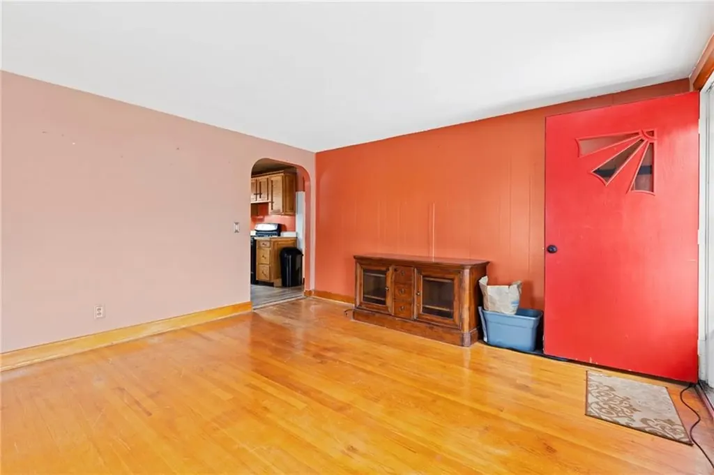 21 Helen Avenue Coventry RI 02816