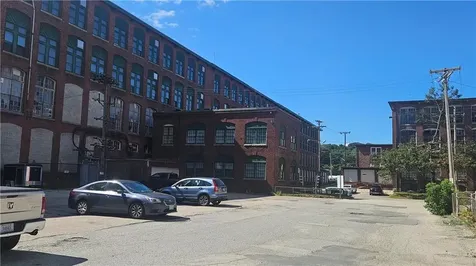 159 Singleton Street Woonsocket RI 02895
