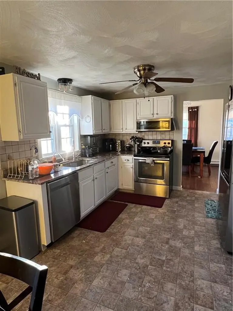 25 Whispering Pines Cumberland RI 02864
